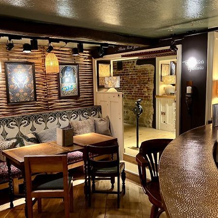 The Swan Inn Chiddingfold Exteriör bild
